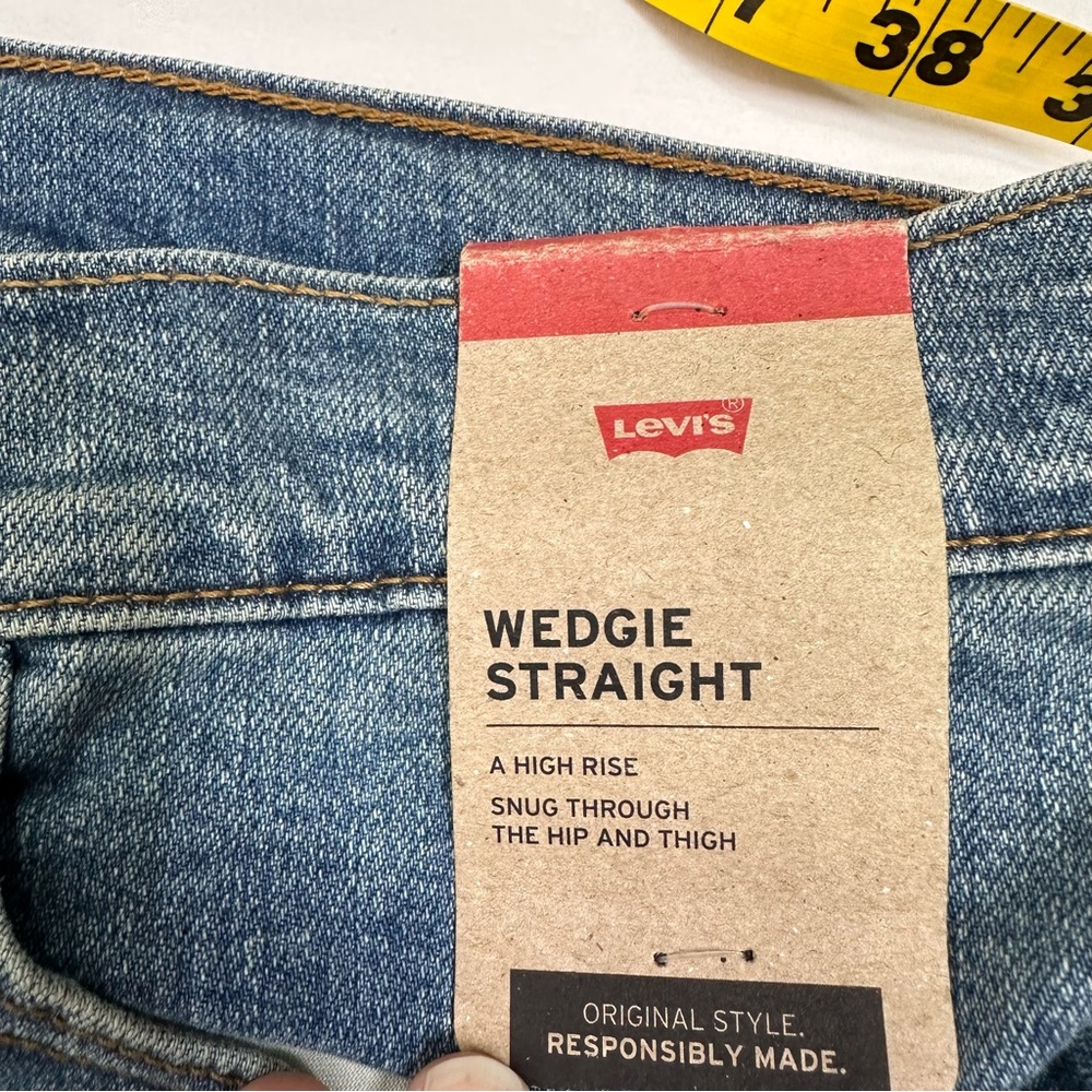 NWT Levi's Women's Wedgie Straight High Rise Ankle Jeans Size 22W - Picture 8 of 11